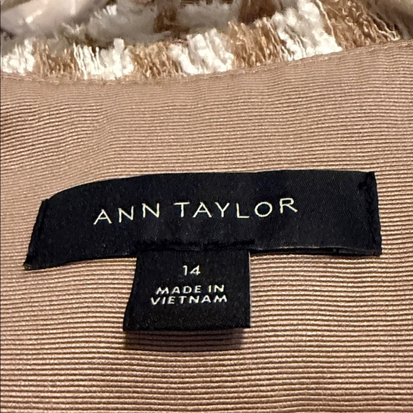 Ann Taylor Women's Tan and White Checkered Blazer - Picture 3 of 3